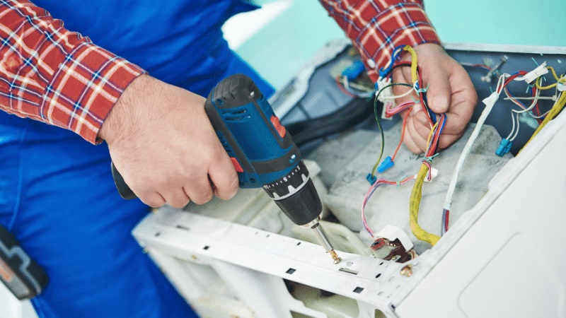 Beylikdüzü Amana Amana çamaşır makinesi kart tamiri – Su almama arızası orijinal parça ile giderildi. - Teknik servis örneği